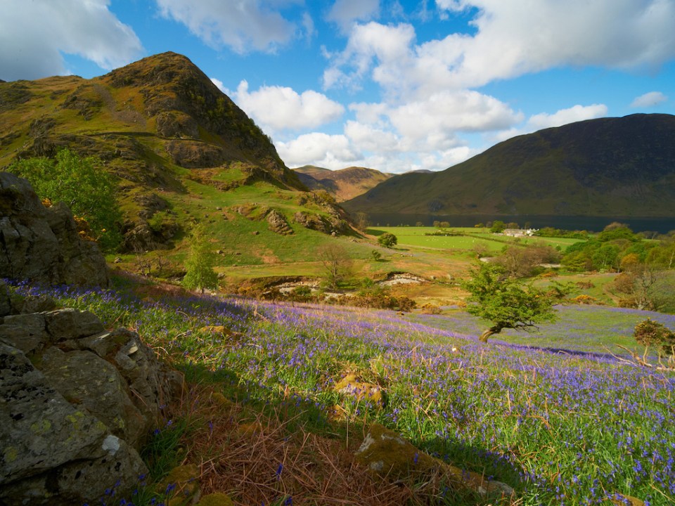 places to visit in the UK in spring